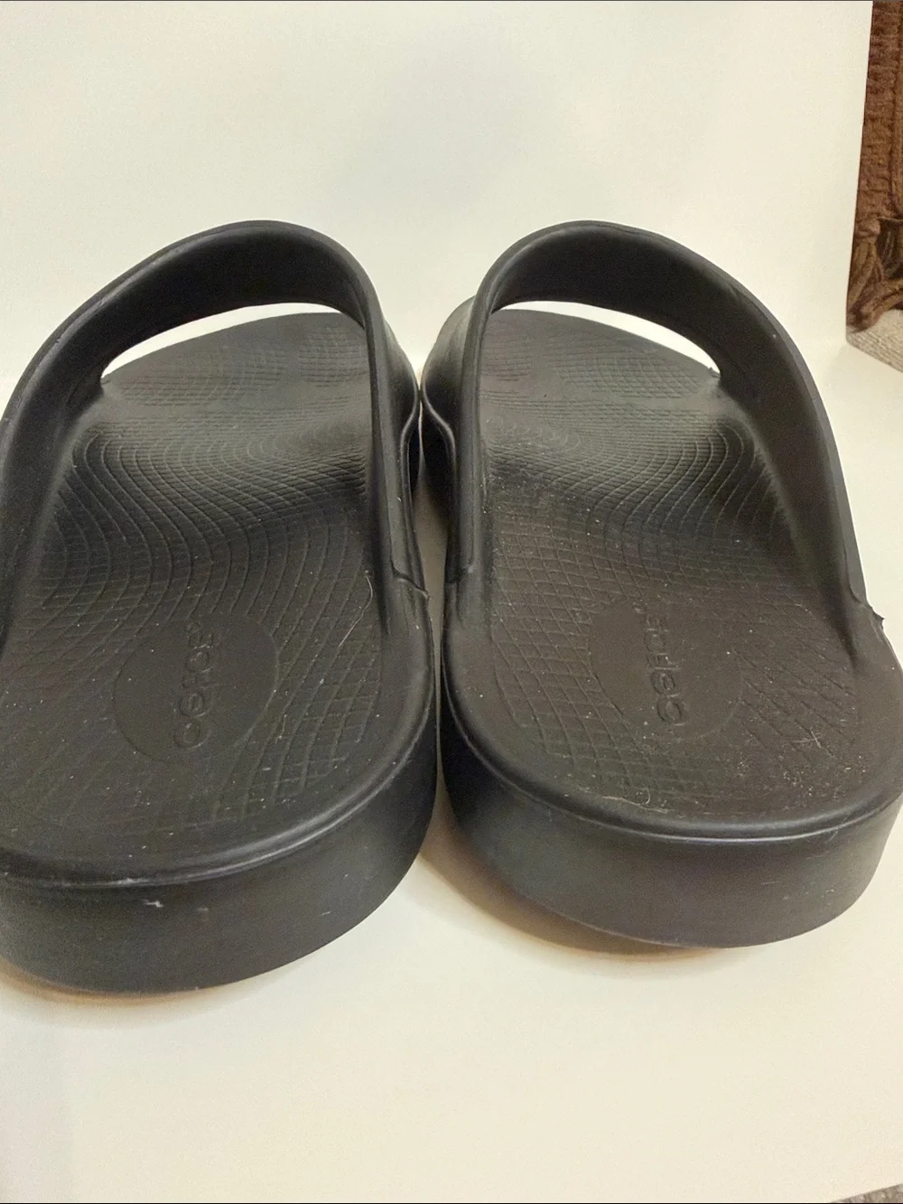 OOFOS OOAHH BLACK SLIDE SANDALS UNISEX WOMEN'S 12 MEN'S 10 EUR 43